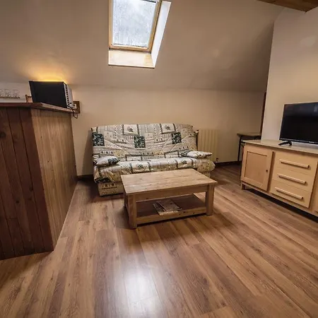 Apartment Chalet Les Moineaux Chambres D'Hotes Jausiers