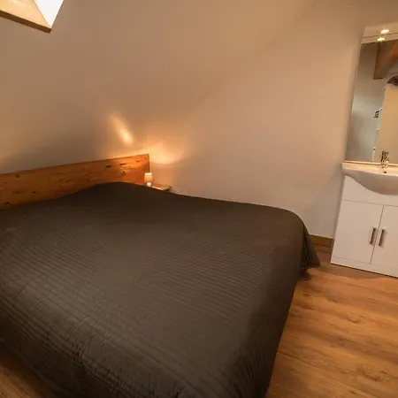 Chalet Les Moineaux Chambres D'Hotes Apartment